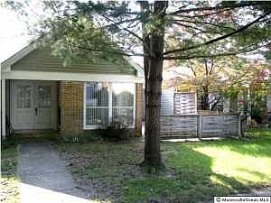 2nd image of 855 Winchester Ct