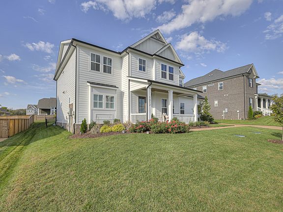 3rd image of 1012 Pine Creek Dr