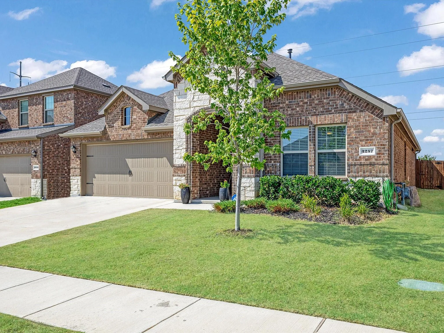 3 bed, 1639 sqft, $2,300 — Photo 3