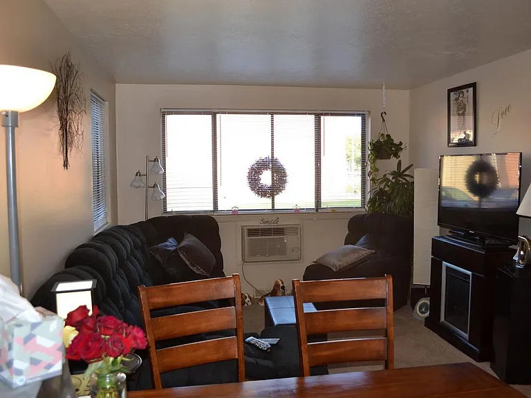 Willo Vu Apartments of Eastlake — Photo 17