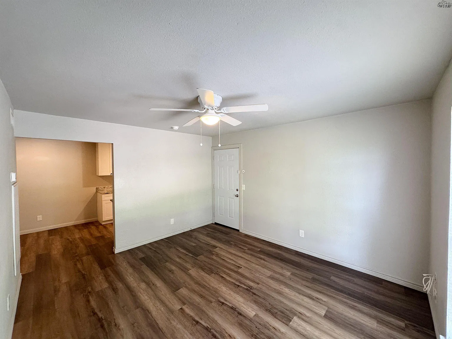1 bed, 1.0 bath, 611 sqft, $750 — Photo 2
