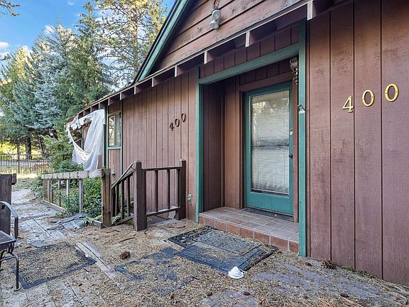 3rd image of 400 Grove Ave