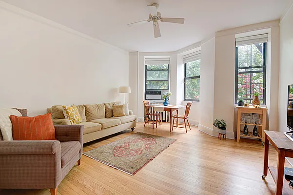 Rented by Engel and Völkers Brownstone Brooklyn | media 7