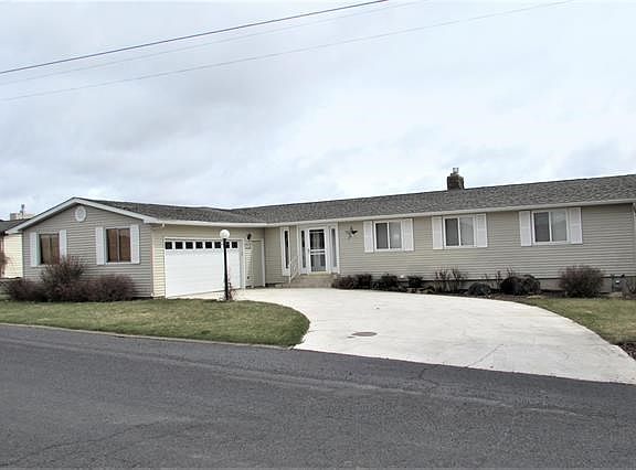 2nd image of 711 S Hillcrest Dr
