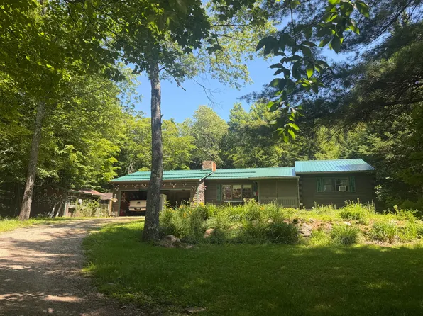 6 Paradise Rd, Malone, NY 12953