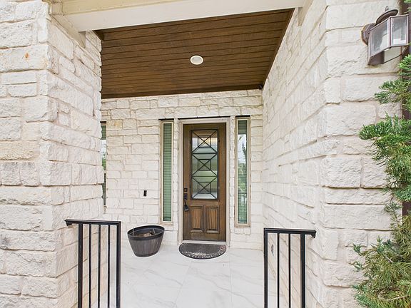 2nd image of 4210 Stiles Ln