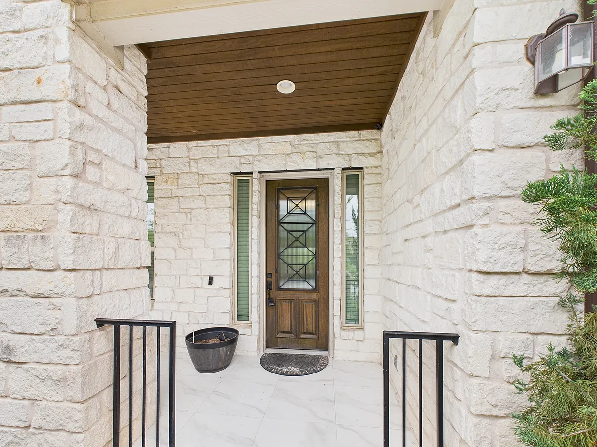 Building Photo - 4210 Stiles Ln