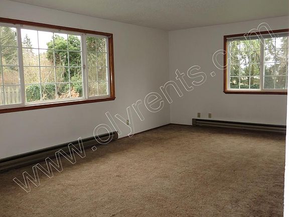 4th image of 3503 College St SE