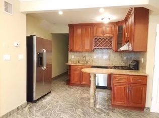 14020 33rd Ave, Flushing, NY 11354