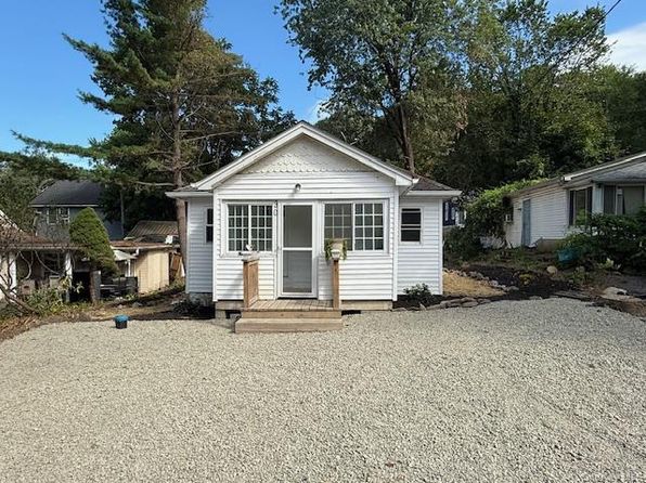30 Hillside Rd