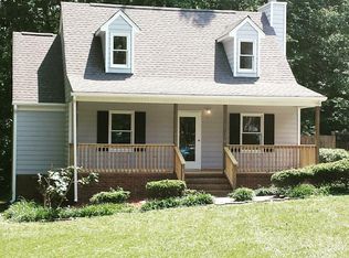 1900 Red Oak Ln, Clayton, NC 27520