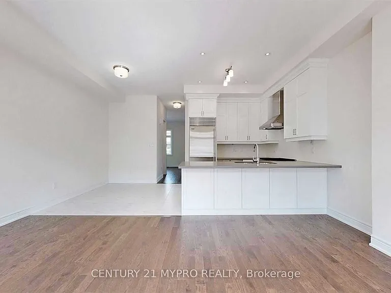9374 Kennedy Rd — Photo 11