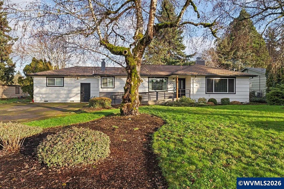 4076 Alana Ave SE photo 1