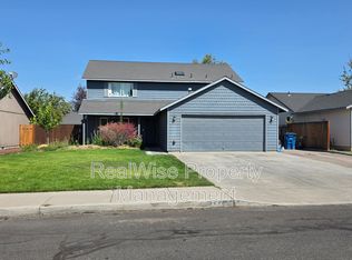 725 NE Negus Pl, Redmond, OR 97756