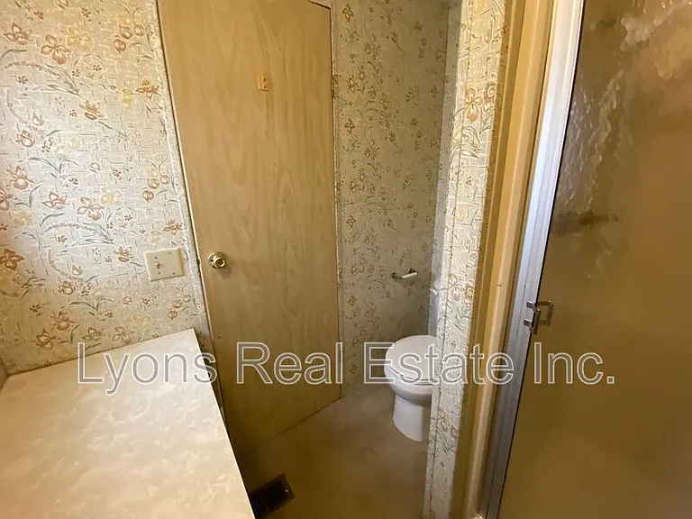 234 Lamplighter Ln — Photo 17
