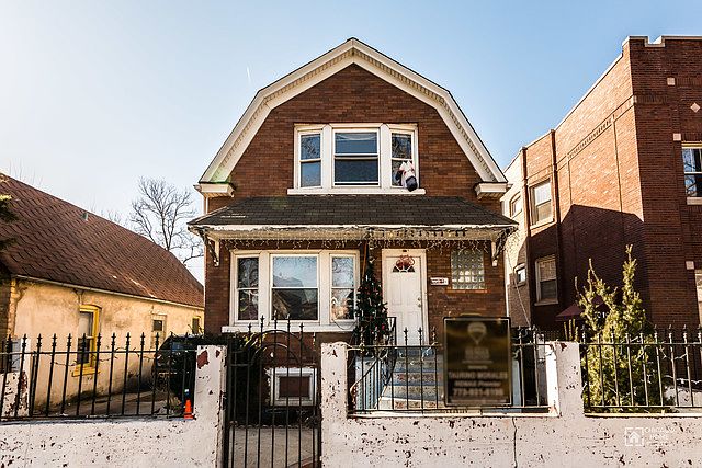 1st image of 1012 N Avers Ave Unit 12
