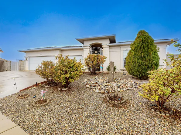 6912 Augusta Hills Dr NE, Rio Rancho, NM 87144