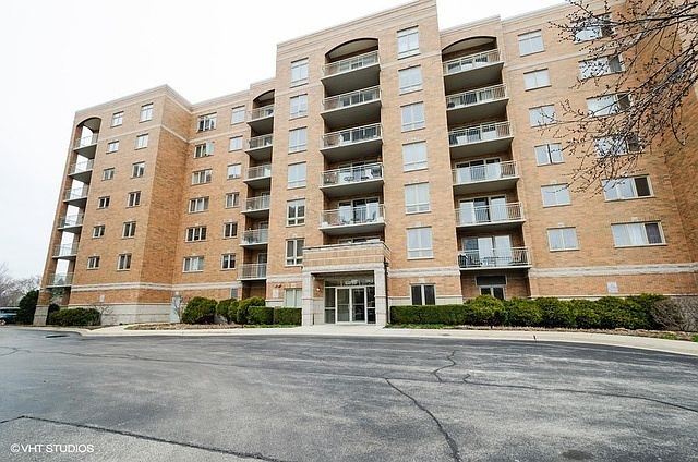 1st image of 6815 N Milwaukee Ave APT 309