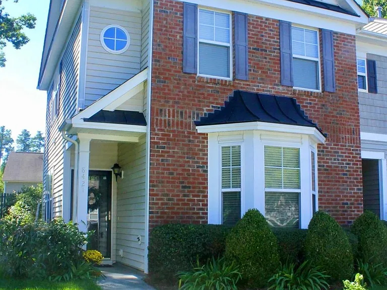 8421 Central Dr — Photo 4