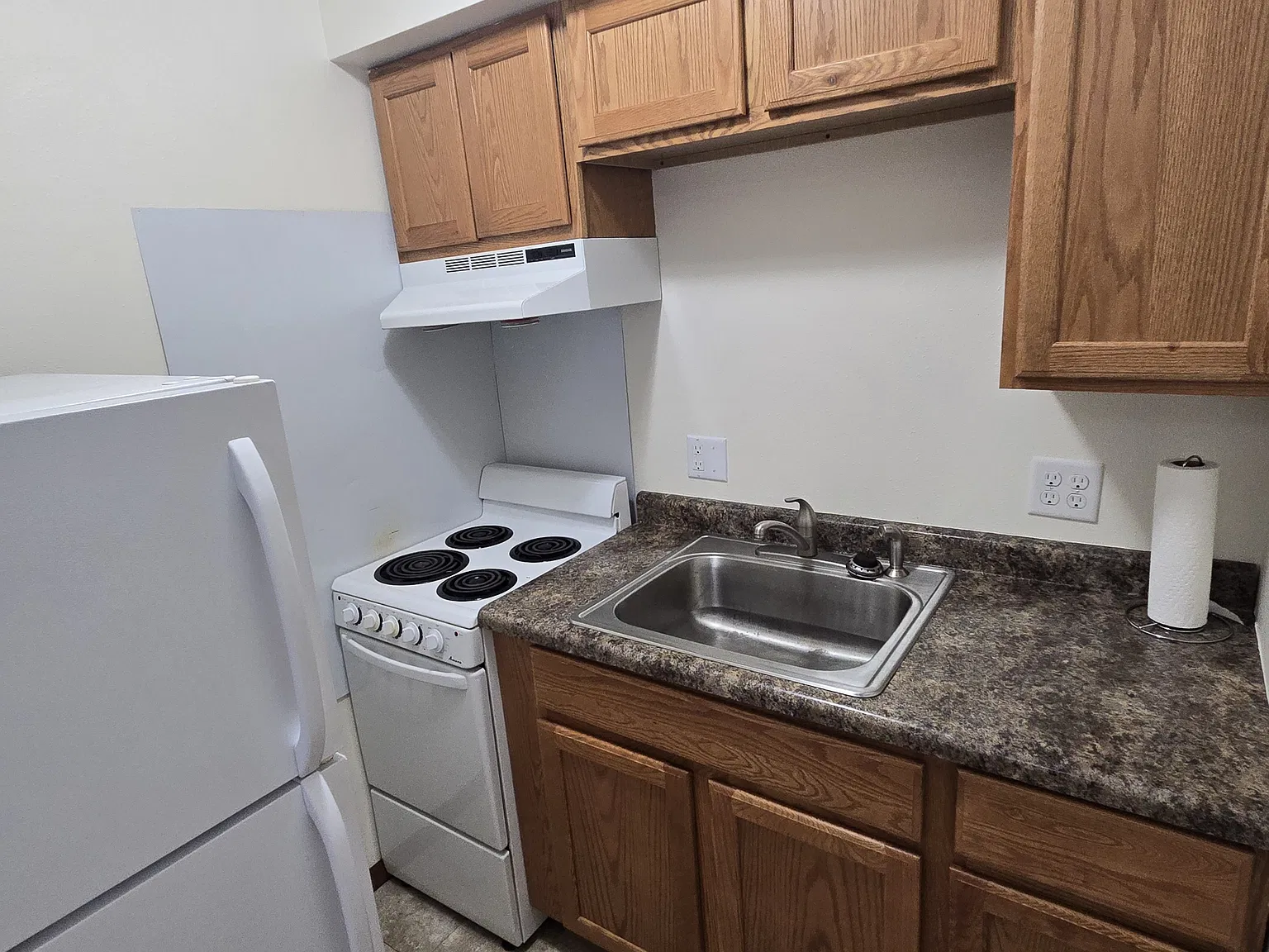 1316 Kilbourn Avenue - 201 — Photo 2