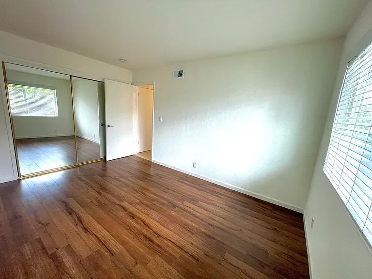 2 Bedroom