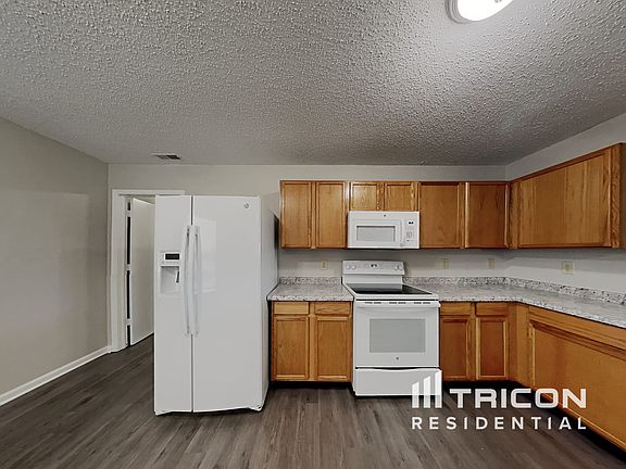 3rd image of 6796 W Stansbury Blvd