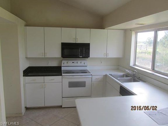 2nd image of 3671 24th Ave NE