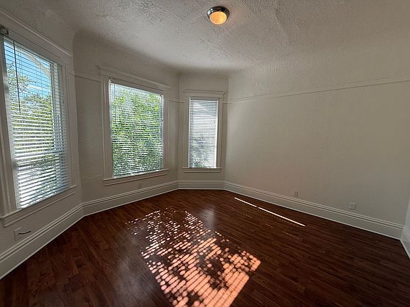 2nd image of 612 15th St