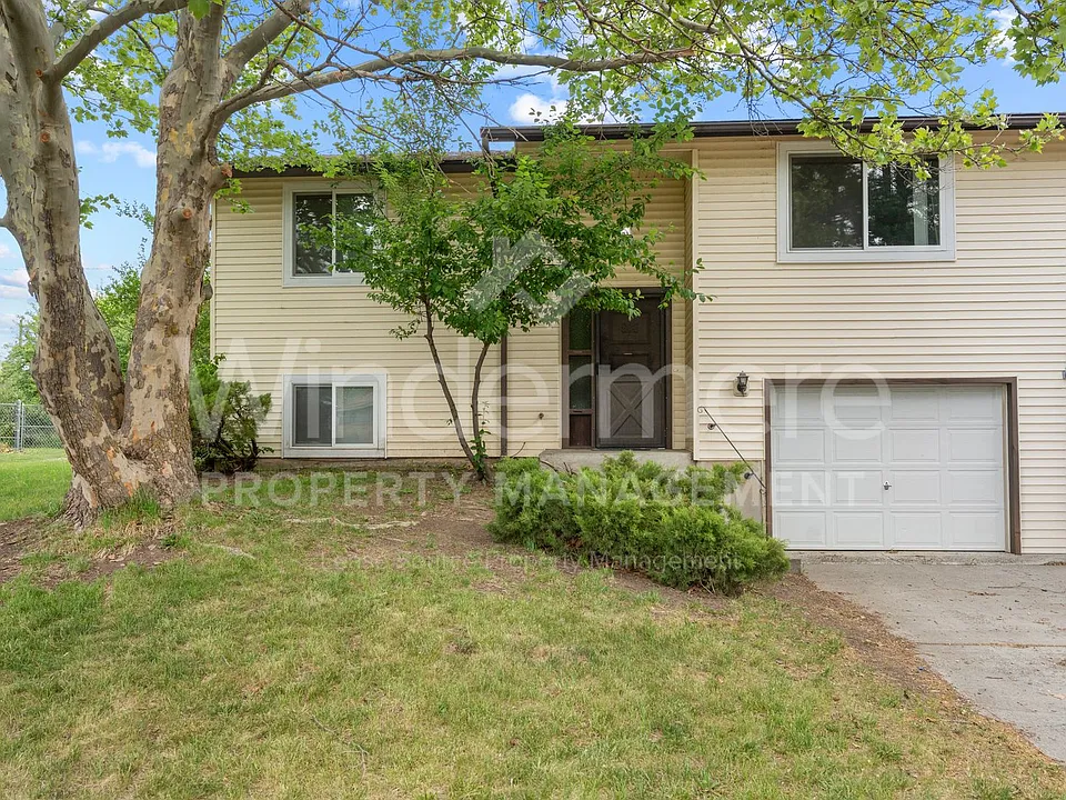2121 S Herald Rd