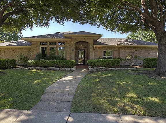 2nd image of 2202 Shady Oaks Ct