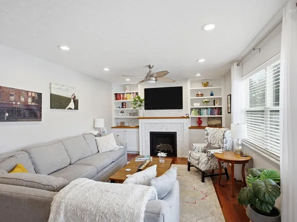 8458 Squad Dr, Galloway, OH 43119