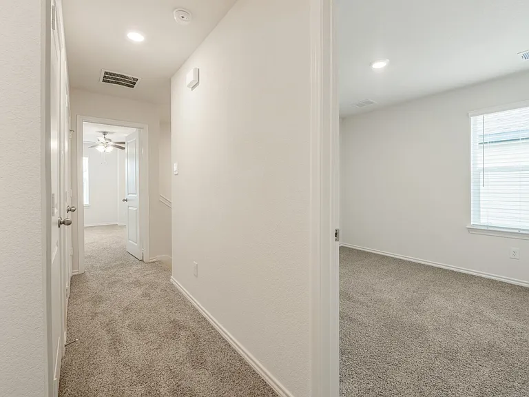 3221 Anna St — Photo 7