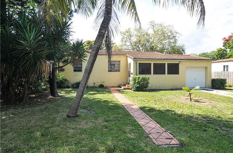 1st image of 11930 NE 11th Ct