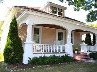 205 E Etherington St, Mackinaw City, MI 49701