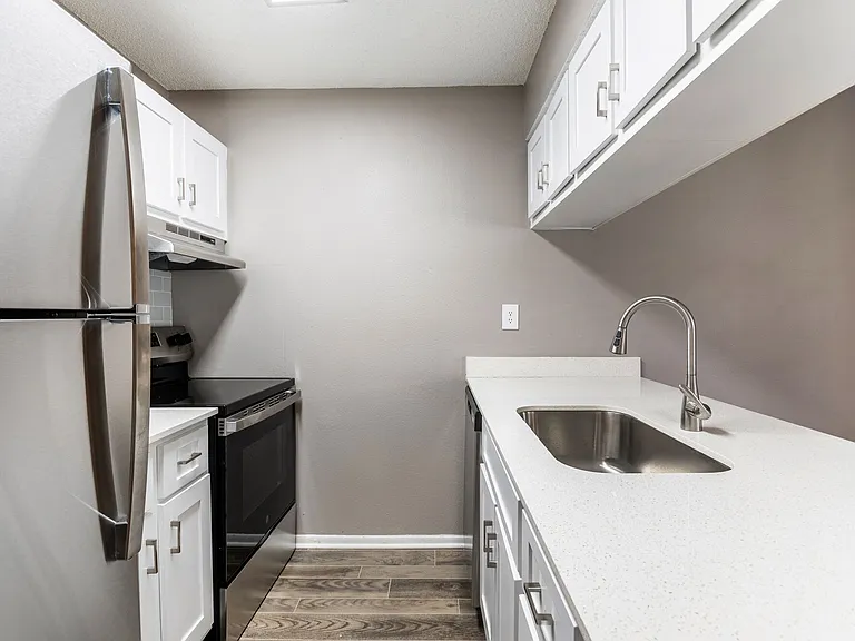 Windrift Apartment Homes — Photo 14