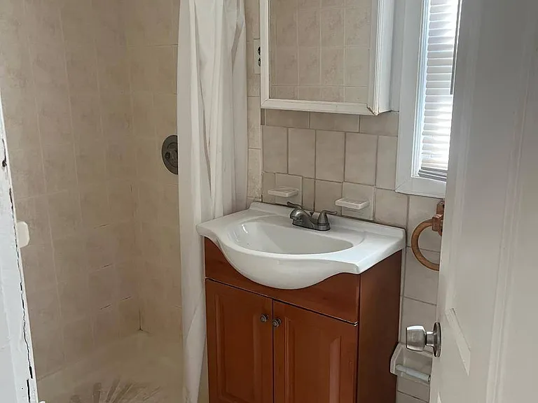 159 Waldo Pl #ST — Photo 12