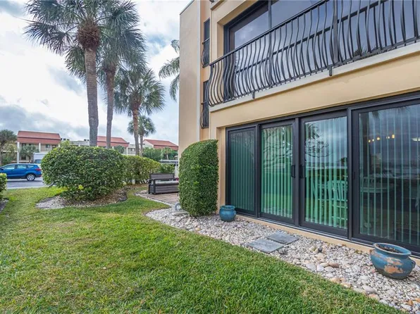 845 S Gulfview Blvd APT 101, Clearwater, FL 33767