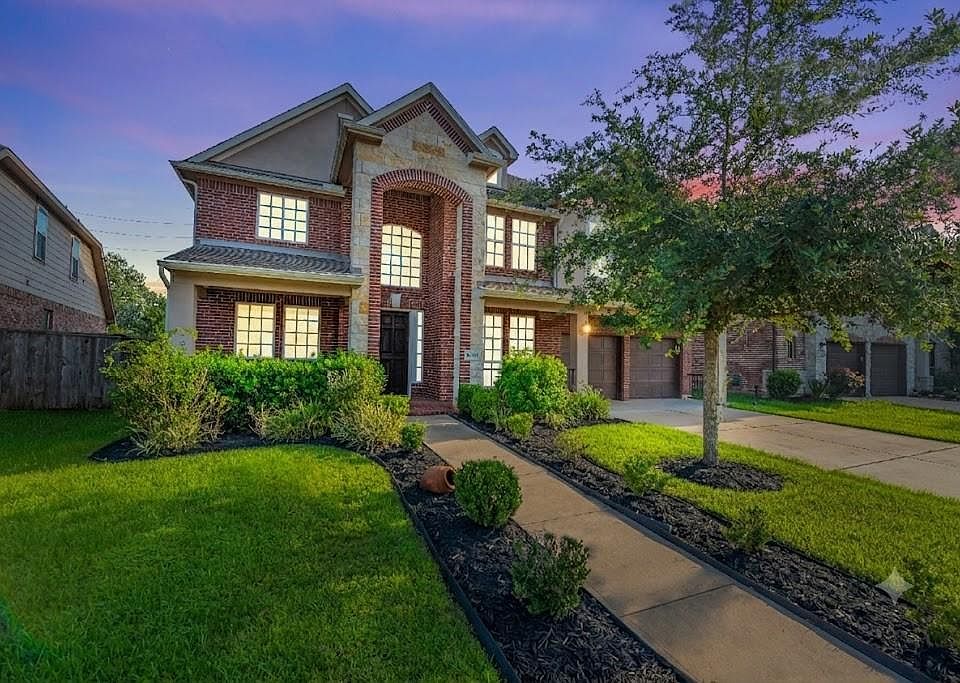 1st image of 10135 Cypress Path