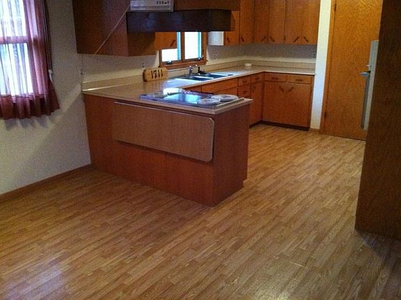 3rd image of 1711 N Trl