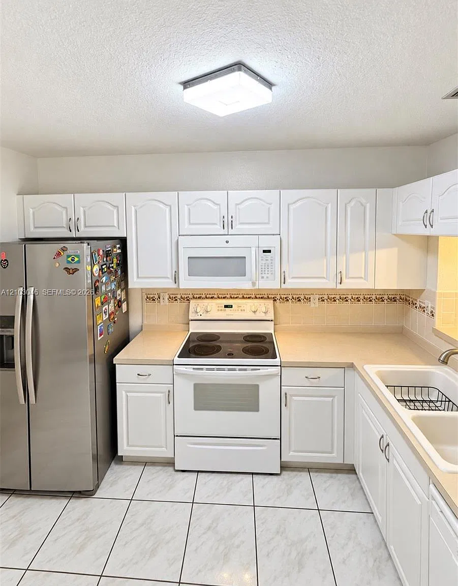Dimensions At Doral — Photo 4