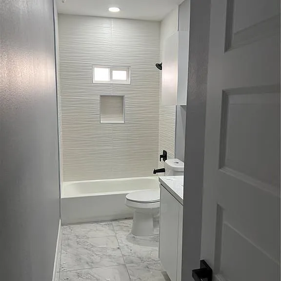 1421 Iris Ave #4 — Photo 6