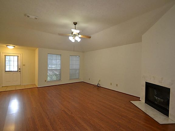 3rd image of 2739 Blue Mist Dr