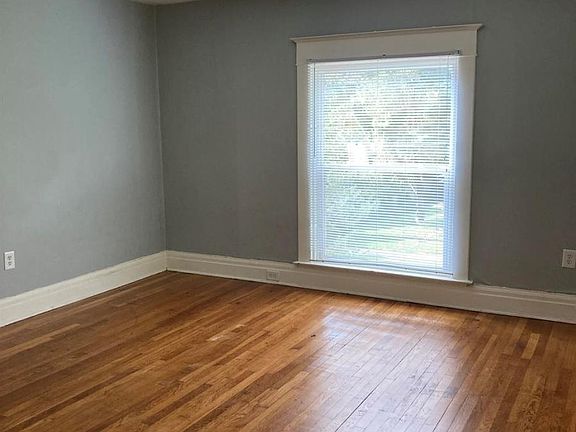 3rd image of 730 Eastern Ave NE #2