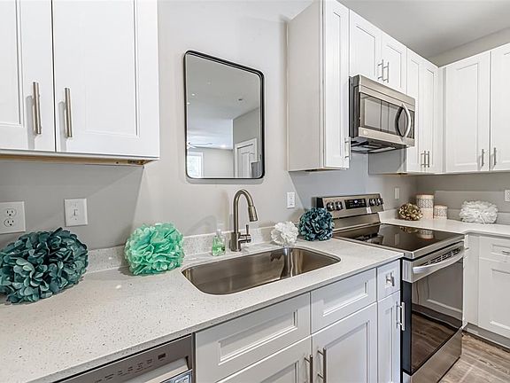 2nd image of 1720 Crestdale Dr #1101-O