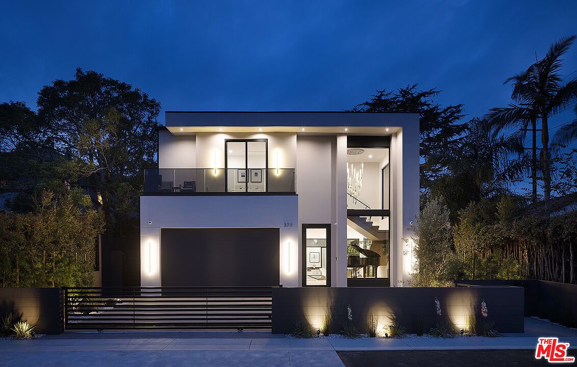 3711 May St, Los Angeles, CA 90066 | MLS #26831377 | Zillow