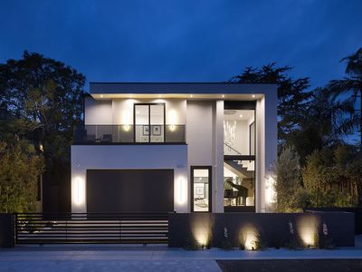3711 May St, Los Angeles, CA, 90066