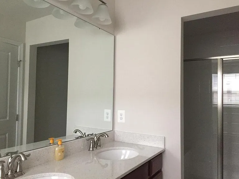 5311 Smiths Cove Ln — Photo 4