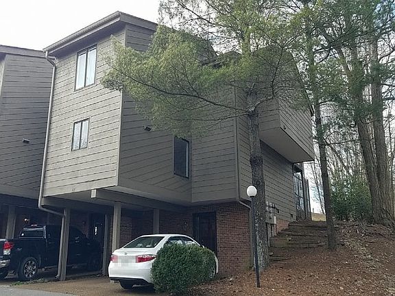 2nd image of 671 Harpeth Trace Dr