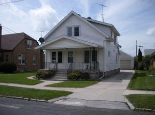 1422 S 19th St, Manitowoc, WI 54220