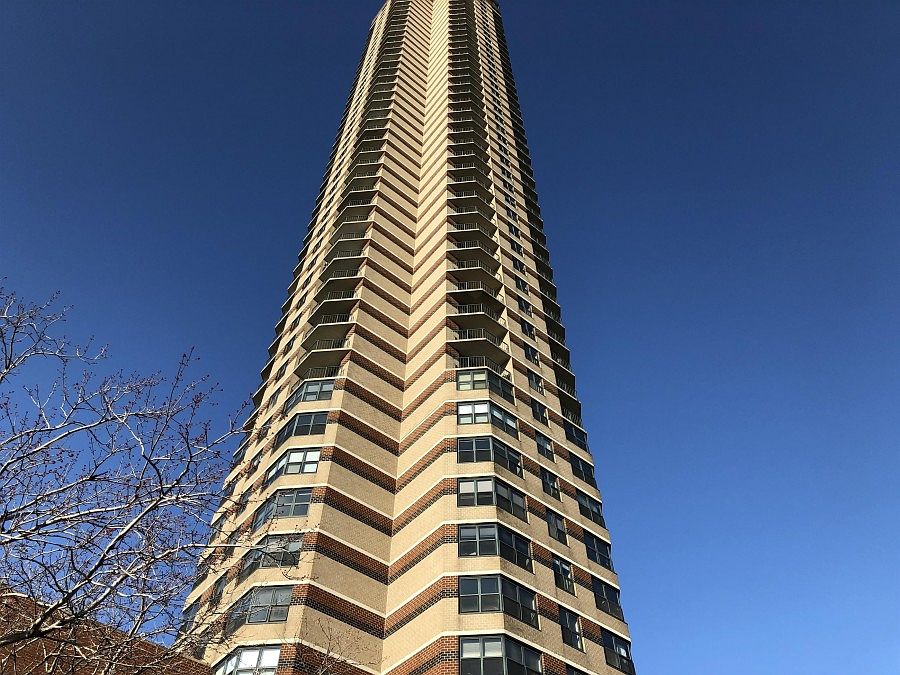 1st image of 3660 N Lake Shore Dr APT 1302